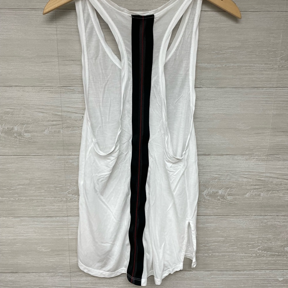 * | Koral | tank top. Size L.